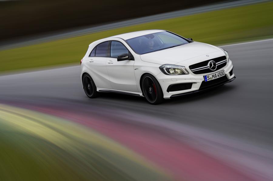  Mercedes-Benz A45 AMG 2013 года  (фото 17 из 55)